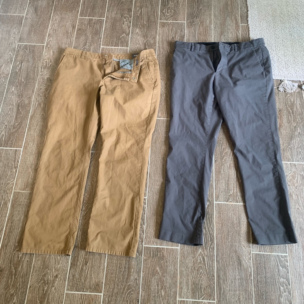 Two pair Bonobos chinos 36x32